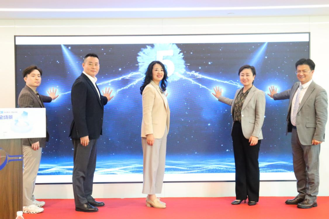 道听丨聚焦行业升级，共话法律科技未来——“DeepSeek赋能法律全场景应用论坛”圆满举行(图8)