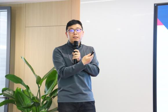 道听丨聚焦行业升级，共话法律科技未来——“DeepSeek赋能法律全场景应用论坛”圆满举行(图10)