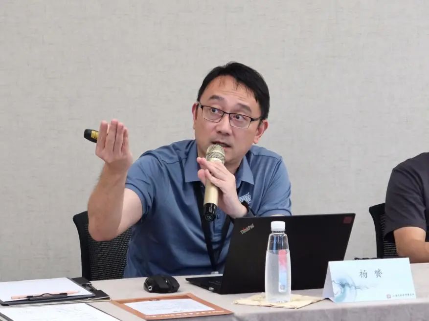 道听| 凝聚共识 擘画未来——道朋律所2025年合伙人年中会议圆满召开(图3)