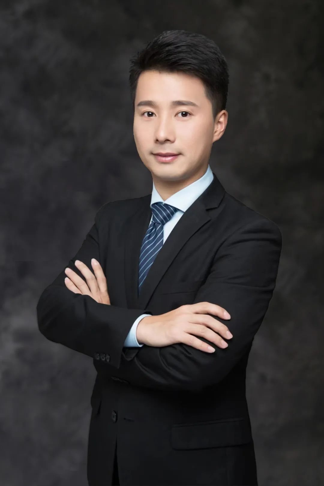 道听| 凝聚共识 擘画未来——道朋律所2025年合伙人年中会议圆满召开(图15)